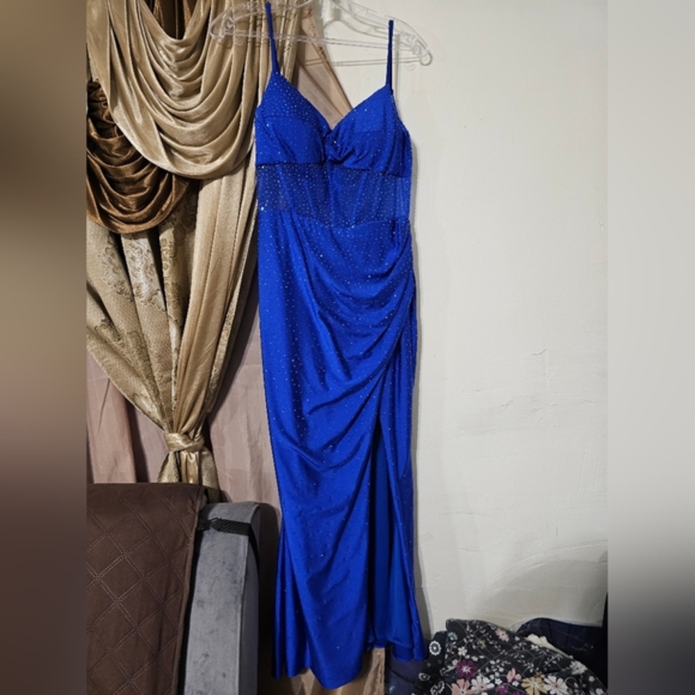 Blue Prom dress